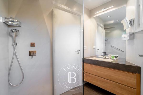 Mandelieu-la-Napoule, Villa 7 Chambres -  365 m² à vendre