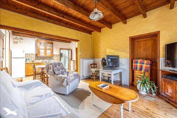 Maison à vendre |  Saint-Hilaire-la-Palud |  6 pièces | 136 m²