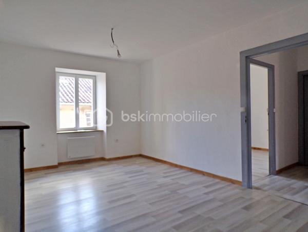 Maison de village de 256 m²