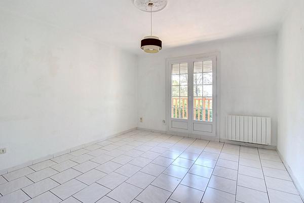 À VENDRE EN EXCLUSIVITÉ - Appartement T2 avec vue dégagée à Draguignan