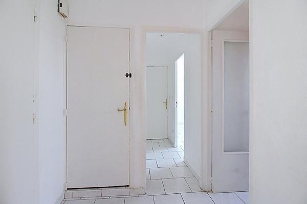 À VENDRE EN EXCLUSIVITÉ - Appartement T2 avec vue dégagée à Draguignan