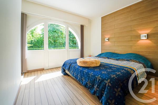 Maison à vendre  6 pièces - 220,75 m2 BUSSY ST GEORGES - 77