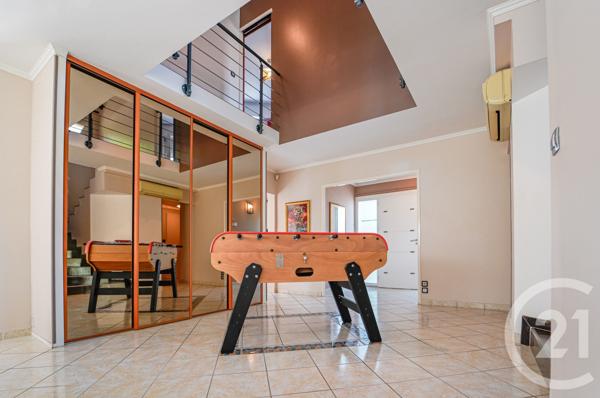 Maison à vendre  6 pièces - 220,75 m2 BUSSY ST GEORGES - 77