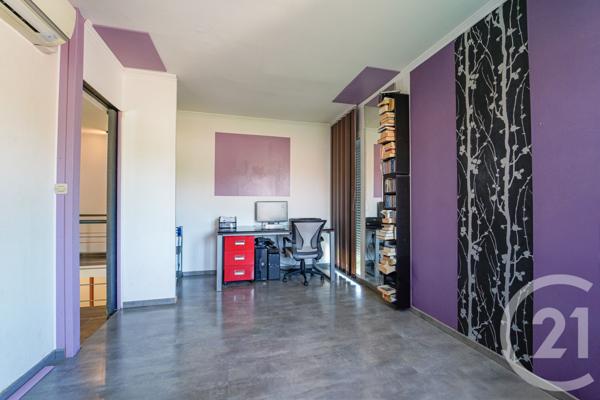 Maison à vendre  6 pièces - 220,75 m2 BUSSY ST GEORGES - 77