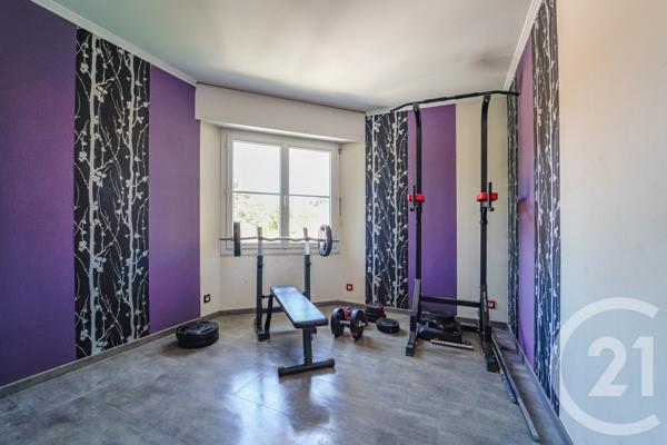 Maison à vendre  6 pièces - 220,75 m2 BUSSY ST GEORGES - 77