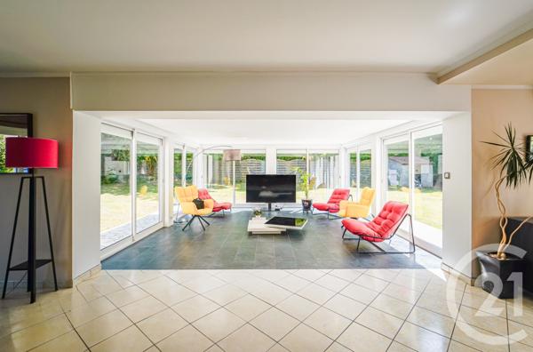 Maison à vendre  6 pièces - 220,75 m2 BUSSY ST GEORGES - 77