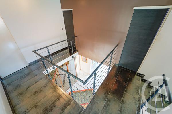 Maison à vendre  6 pièces - 220,75 m2 BUSSY ST GEORGES - 77