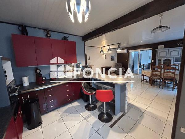 Location Maison 6 pièces 175.47 m² - 153 RUE DU 8 MAI 1945 Flaviac 07000