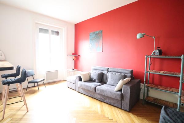 T2 BIS - 62 M² AU PIED DU METRO GARIBALDI