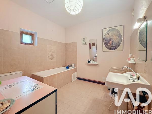 Maison à vendre 8 pièces 228,93 m² Terrasson-Lavilledieu