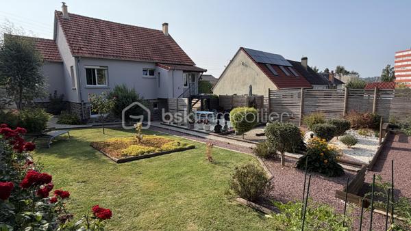 Tout a été pensé pour votre confort avec cette maison sur sous sol complet entièrement rénovée !
La proximité immédiate du centre ville et de toutes ses commodités (pole médical et pharmacie à 100 mètres) vous offre un confort de vie appréciable.
Tous les travaux réalisés, entre 2018 et 2025, ont permis d'améliorer les consommations énergétiques et le confort de vie de toute la famille. 
Isolation extérieure (bardage), les huisseries avec volets solaires, vmc, chaudière et poêle à bois.
Vous aurez le plaisir d'élaborer vos petits plats dans la superbe cuisine aménagée/équipée dans un style contemporain.
Pour continuer sur la touche épurée et fonctionnelle des espaces, vous bénéficiez d'une salle d'eau avec douche italienne.
vous profitez d'un espace de vie (séjour/salon) très lumineux, d'un peu plus de 30 m2, complètement relooké dans un esprit moderne et épuré du sol au plafond.
Côté pratique et fonctionnel : Aucunes marches dans la maison pour accéder aux deux chambres spacieuses (environ 15 m2 chacune) !
Le sous-sol propose des espaces de rangements non négligeables avec buanderie et atelier ainsi qu'un garage avec ouverture automatique de la porte.
Côté extérieur, c'est un véritable bonheur de s'installer sur la terrasse qui offre une jolie vue sur le jardin paysagé et agrémenté avec beaucoup de soin et de goût.
vous aurez le privilège de récolter vos propres légumes de saison grâce à un coin potager déjà prêt, parfait pour des moments de pure sérénité en plein air !