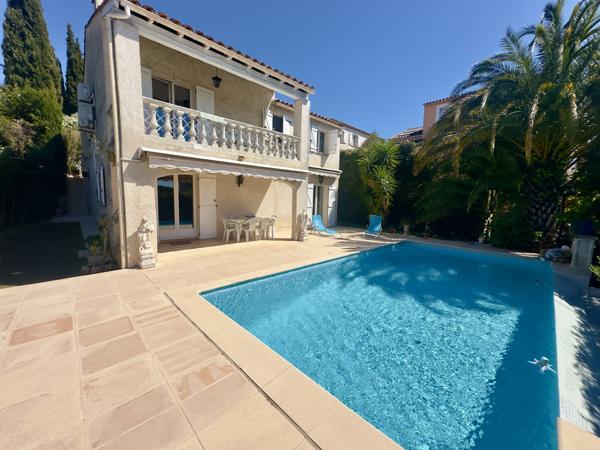 Saint-Raphaël (83700) SAINT-RAPHAËL VALESCURE – MAISON FAMILIALE AVEC VUE DÉGAGÉE PISCINE – ENVIRONNEMENT CALME
