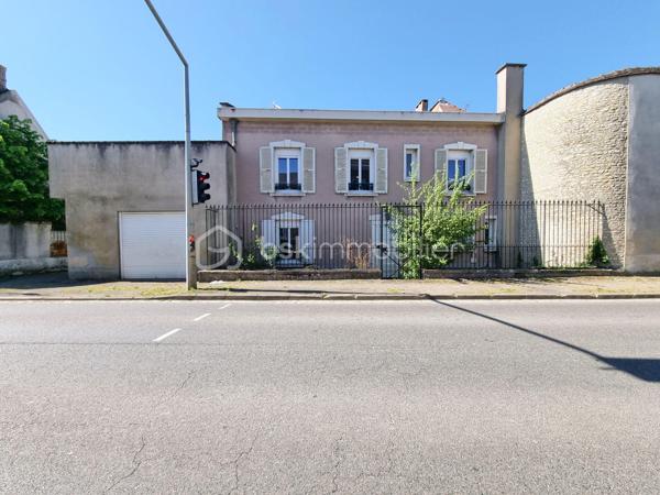 Maison ancienne de 222 m²