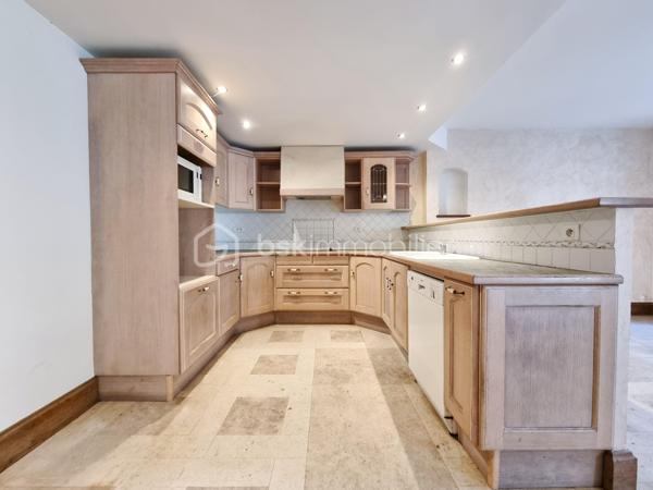 Maison ancienne de 222 m²