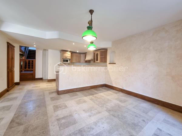 Maison ancienne de 222 m²