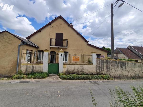 MAISON- A VENDRE - MONTOIRE/ LOIR ( 41800)
