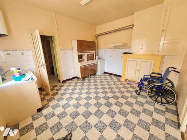 MAISON- A VENDRE - MONTOIRE/ LOIR ( 41800)