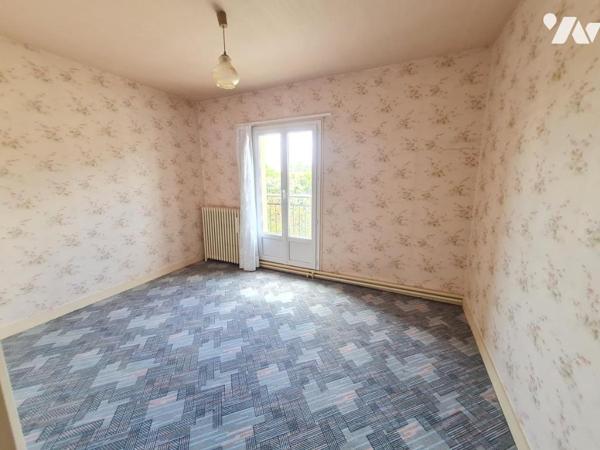 MAISON- A VENDRE - MONTOIRE/ LOIR ( 41800)