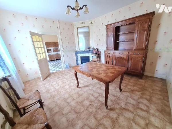 MAISON- A VENDRE - MONTOIRE/ LOIR ( 41800)
