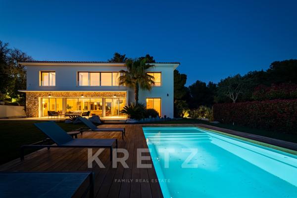 Aix-en-Provence – Villa contemporaine neuve de 220 m2 , 4. chambres, avec vue panoramique exceptionn