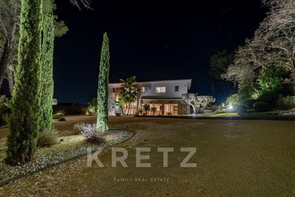 Aix-en-Provence – Villa contemporaine neuve de 220 m2 , 4. chambres, avec vue panoramique exceptionn