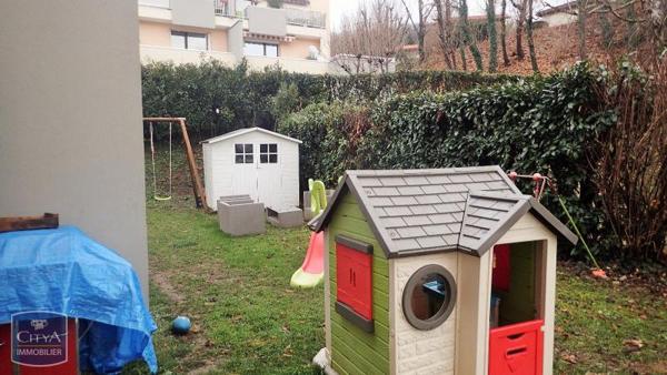 Appartement à louer 4 pièces 78.04m²