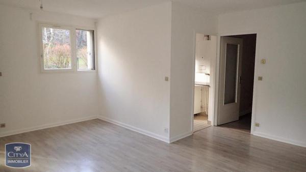 Appartement à louer 4 pièces 78.04m²