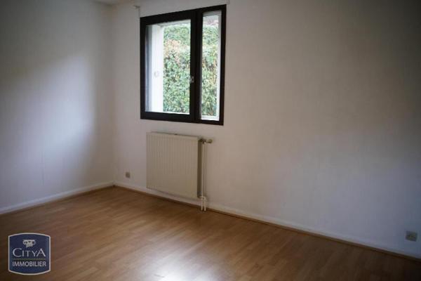 Appartement à louer 4 pièces 78.04m²