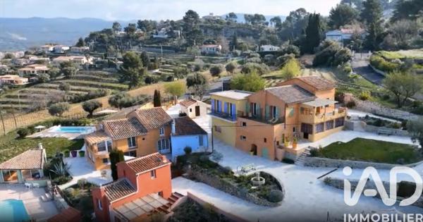 Maison à vendre 12 pièces 460 m² Le Beausset