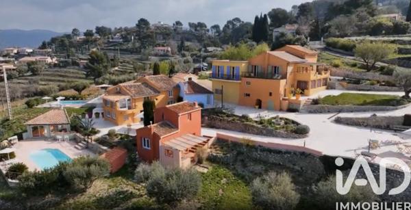 Maison à vendre 12 pièces 460 m² Le Beausset