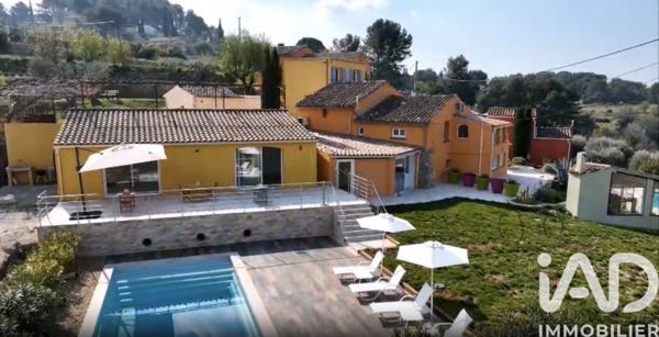 Maison à vendre 12 pièces 460 m² Le Beausset