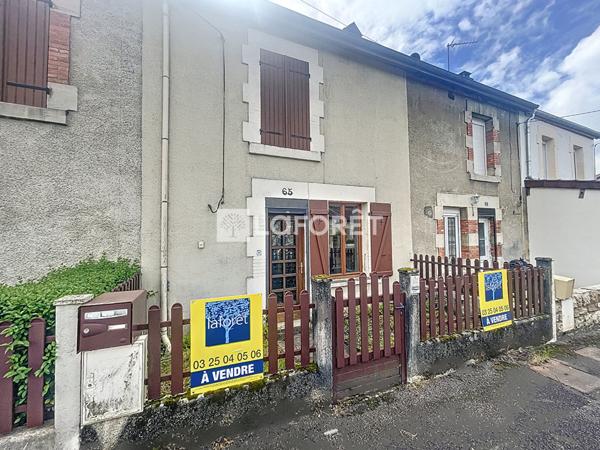Achat maison près de SAINT DIZIER - 8 pièce(s) - 179 m² - 99 500 €