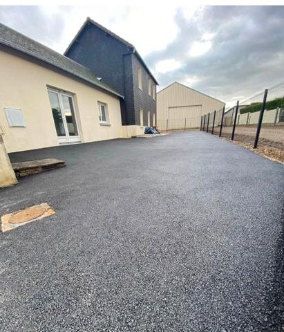 Immeuble à LE MESNIL-ESNARD, 76240 - 90m²