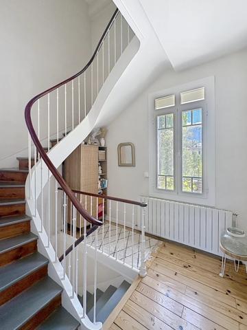 Élégante maison de maître des années 1930 avec jardin paysager et piscine - PRADES