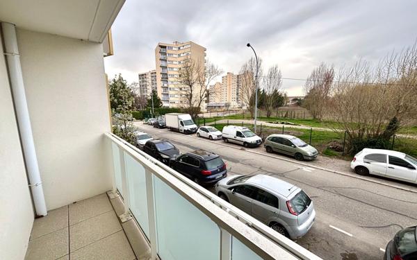 Appartement à vendre    3 pièces • 65,83 m2 Villeurbanne