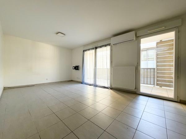 RILLIEUX CENTRE - Appartement T3 de 59 m²