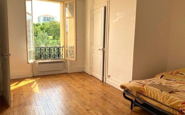 Appartement à vendre    4 pièces • 120 m2 Biarritz