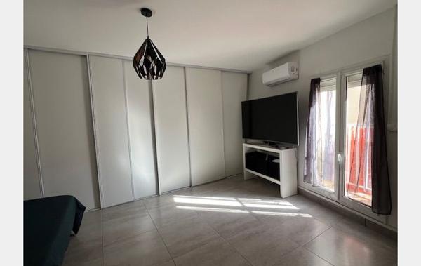 Vente Maison de village spacieuse et rénovée avec goût Marseillan