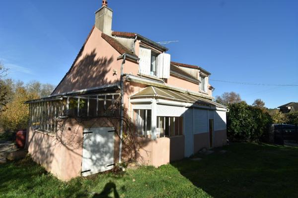 Maison à rénover avec terrain et potentiel