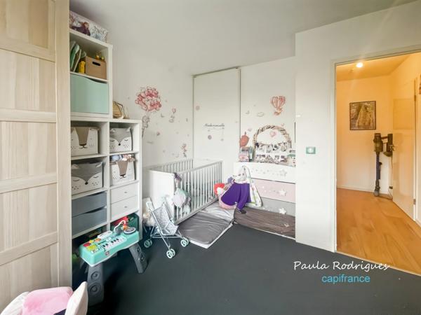 Appartement T4 à vendre, 4 pièces, 1 balcon, 1 parking en sous-sol, 2 caves, accès PMR - PLAISIR (78370)