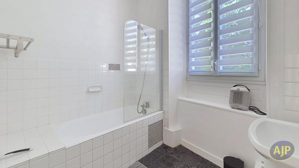 Location appartement Lucon : 480 € - AJP Immobilier La Roche-sur-Yon