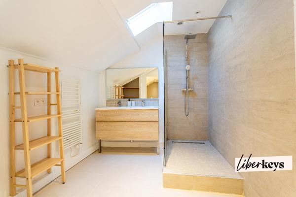 Magnifique Duplex T4 de 110 m² avec vue imprenable sur l'île Barbe