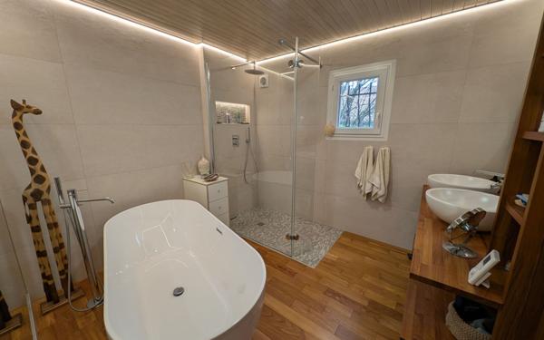 Maison à vendre    6 pièces •  Gradignan