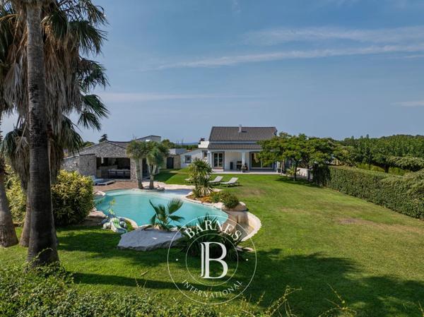 Châteauneuf-les-Martigues, Maison 4 Chambres -  262 m² à vendre