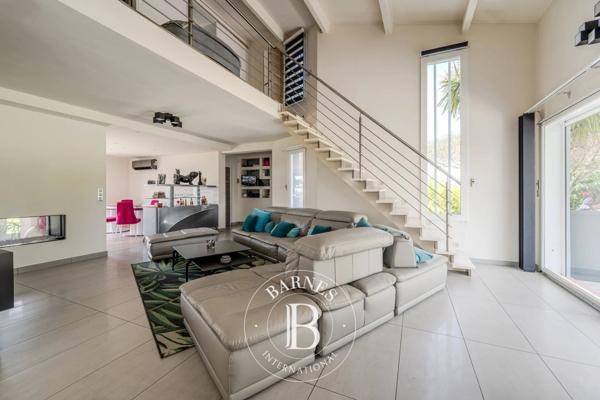 Châteauneuf-les-Martigues, Maison 4 Chambres -  262 m² à vendre