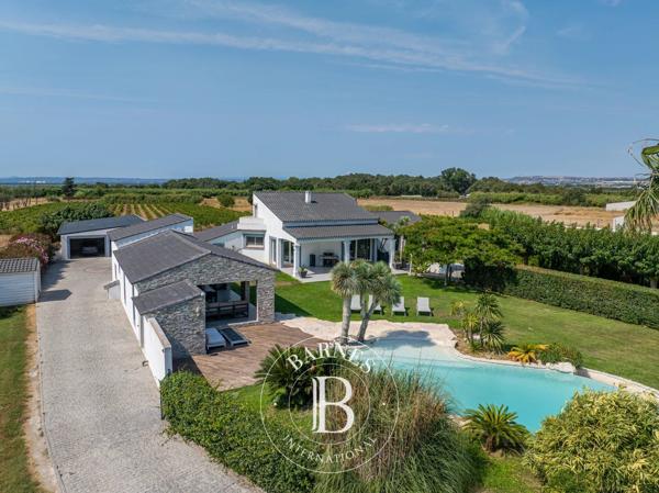 Châteauneuf-les-Martigues, Maison 4 Chambres -  262 m² à vendre