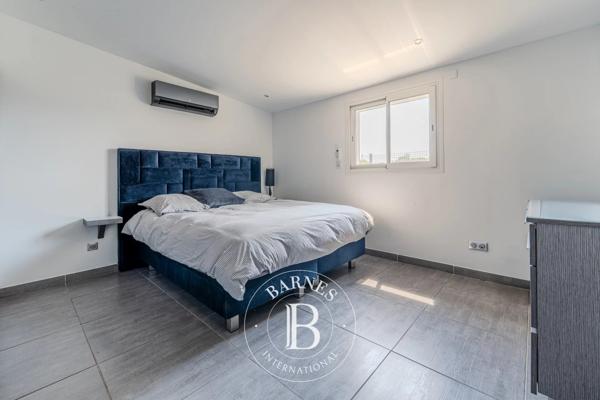Châteauneuf-les-Martigues, Maison 4 Chambres -  262 m² à vendre