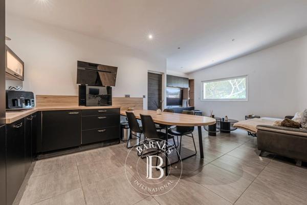 Châteauneuf-les-Martigues, Maison 4 Chambres -  262 m² à vendre