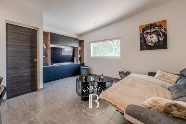 Châteauneuf-les-Martigues, Maison 4 Chambres -  262 m² à vendre