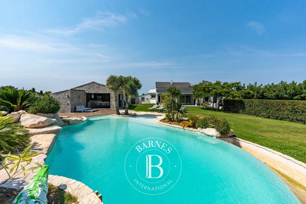 Châteauneuf-les-Martigues, Maison 4 Chambres -  262 m² à vendre